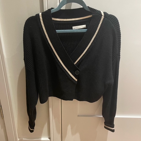 Oak + Fort Varsity Cardigan - Picture 2 of 3